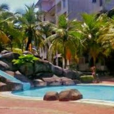Hagia Medina Muslims Guesthouse Port Dickson Esterno foto