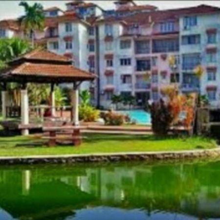 Hagia Medina Muslims Guesthouse Port Dickson Esterno foto