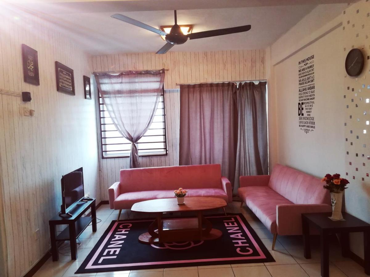 Hagia Medina Muslims Guesthouse Port Dickson Esterno foto