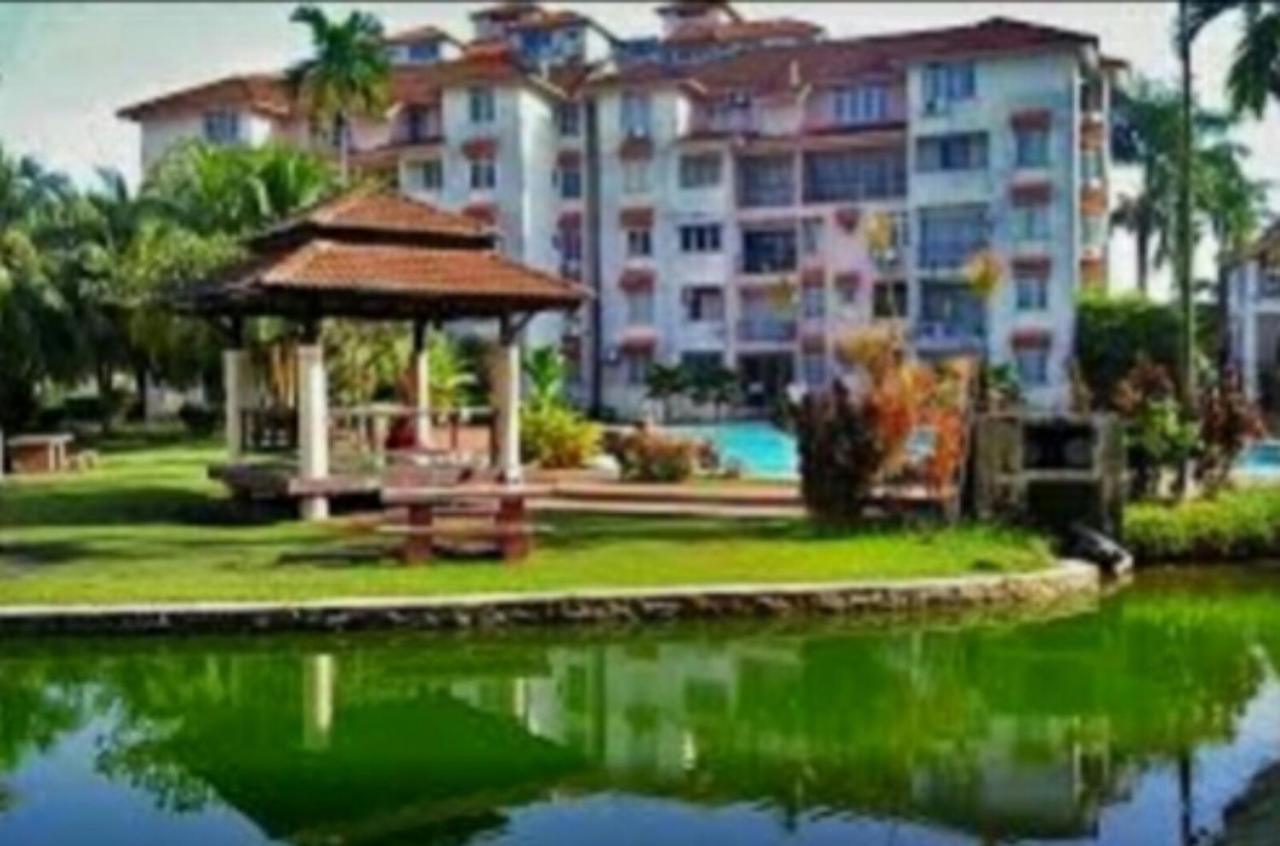 Hagia Medina Muslims Guesthouse Port Dickson Esterno foto